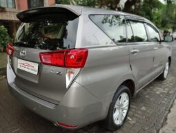 Toyota Innova Crysta 2.4 Z full