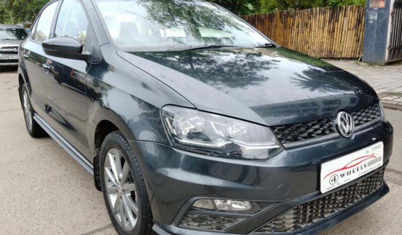 Volkswagen Vento 1.6 MPI HIGHLINE full