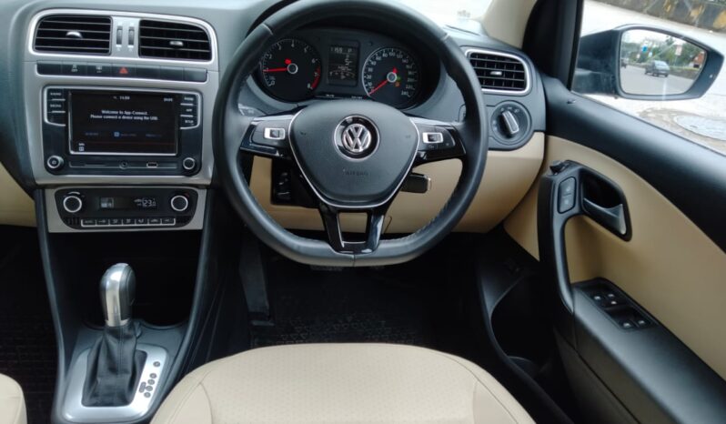 Volkswagen Vento 1.2 TSI HIGHLINE full