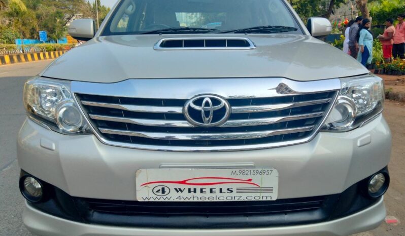 4 Wheels, Used Car Dealer in Borivali, to end your search for Your Dream car and Best Price of Toyota Fortuner 3.0 2WD.