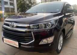 Toyota Innova Crysta 2.4 V 8STR full