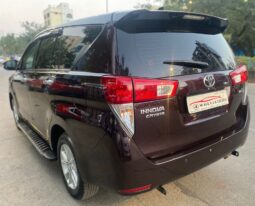 Toyota Innova Crysta 2.4 V 8STR full