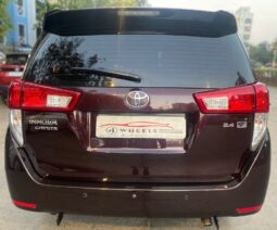 Toyota Innova Crysta 2.4 V 8STR full