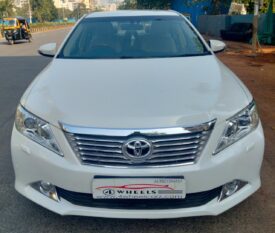 Toyota Camry 2.5 G