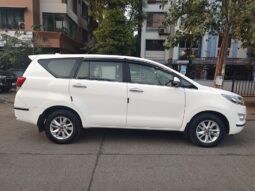 Toyota Innova Crysta 2.4 V 8Str full