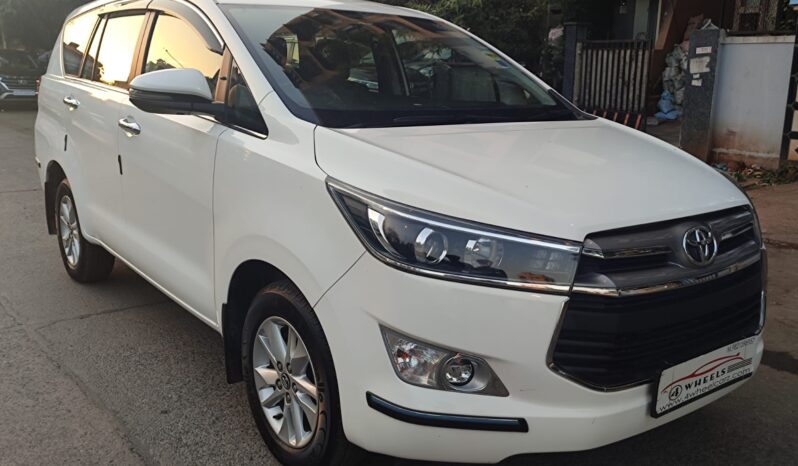 Toyota Innova Crysta 2.4 V 8Str full