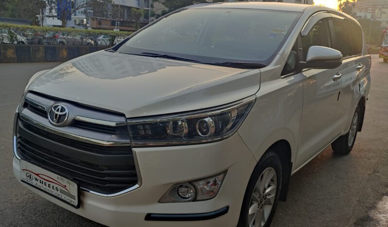 Toyota Innova Crysta 2.4 V 8Str full