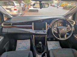 Toyota Innova Crysta 2.4 V 8Str full