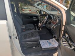 Toyota Innova Crysta 2.4 V 8Str full