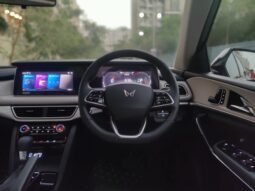 Mahindra XUV 700 AX7 AT 7STR full