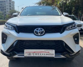 Toyota Fortuner Sigma 4×4 LEGENDER