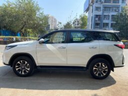 Toyota Fortuner Sigma 4×4 LEGENDER full