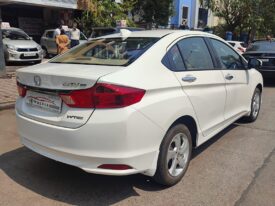 Honda City 1.5 VX MT IVTEC Sunroof