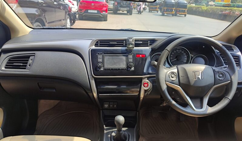 Honda City 1.5 VX MT IVTEC Sunroof full