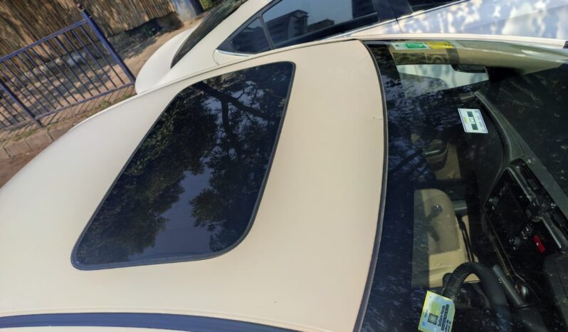 Honda City 1.5 VX MT IVTEC Sunroof full