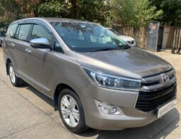 Toyota Innova Crysta 2.4 Z full