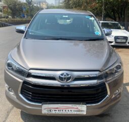 Toyota Innova Crysta 2.4 Z full