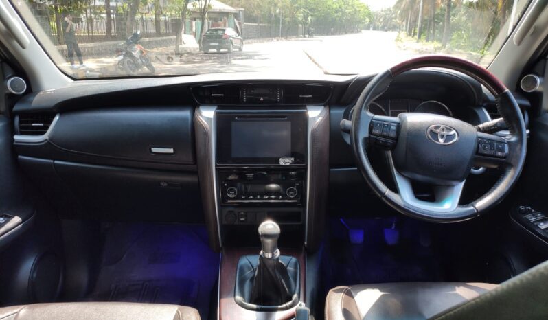 Toyota Fortuner 4×2 full