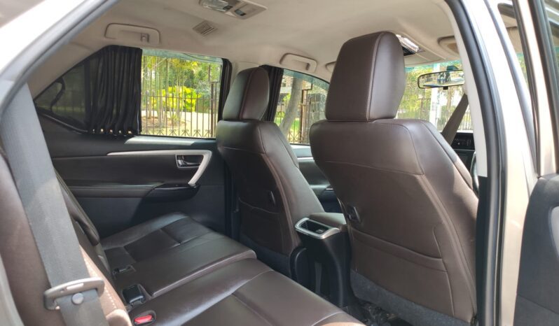 Toyota Fortuner 4×2 full