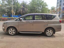 Toyota Innova Crysta 2.8 Z full