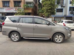 Toyota Innova Crysta 2.8 Z full