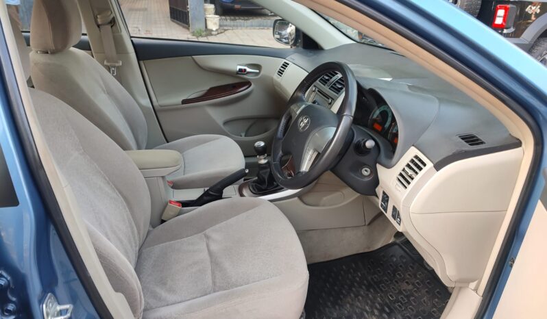 Toyota Corolla Altis 1.8 G full