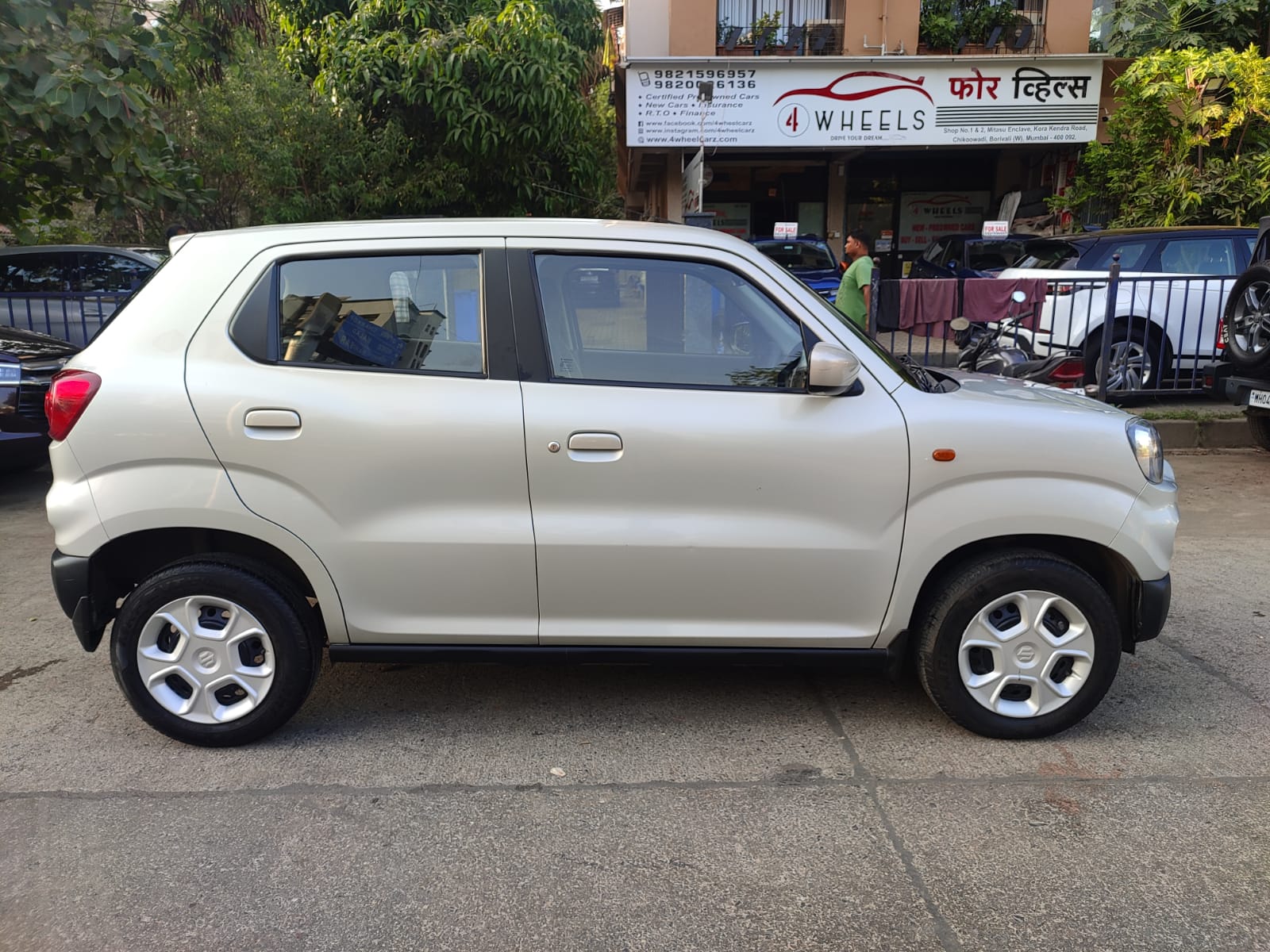 Maruti suzuki showroom deals borivali