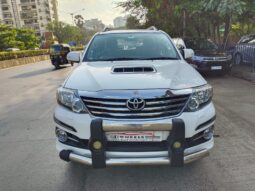 Toyota Fortuner3.0 L 4WD full