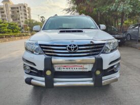 Toyota Fortuner3.0 L 4WD