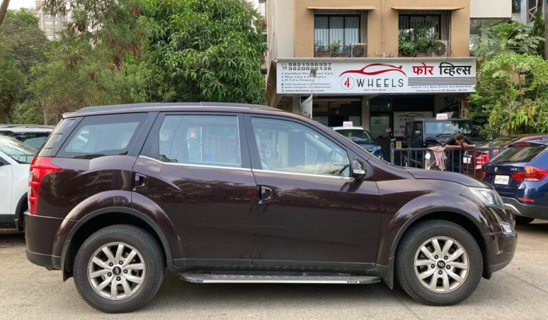 Mahindra XUV 500 W10 FWD full