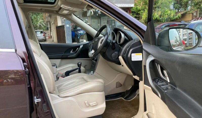 Mahindra XUV 500 W10 FWD full