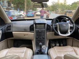 Mahindra XUV 500 W10 FWD full