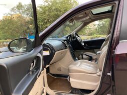 Mahindra XUV 500 W10 FWD full