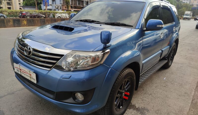 Toyota Fortuner 3.0 L 4×2 AT full