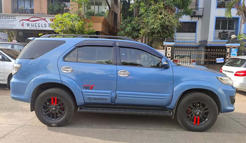 Toyota Fortuner 3.0 L 4×2 AT full