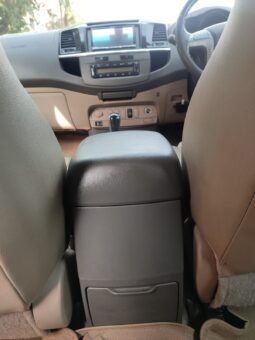 Toyota Fortuner 3.0 L 4×2 AT full