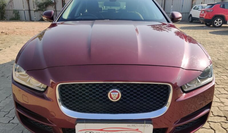 Jaguar XE 2.0 L Prestige full