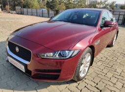 Jaguar XE 2.0 L Prestige full