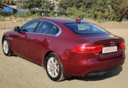 Jaguar XE 2.0 L Prestige full