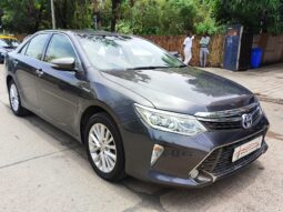 Toyota Camry 2.5 Hybrid full