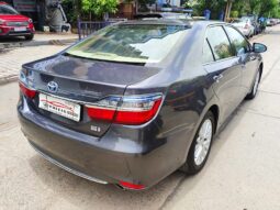 Toyota Camry 2.5 Hybrid full