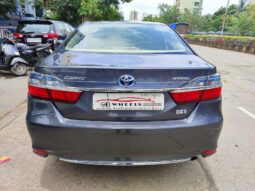 Toyota Camry 2.5 Hybrid full