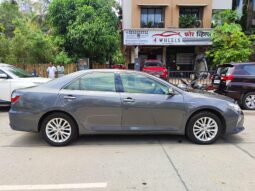 Toyota Camry 2.5 Hybrid full