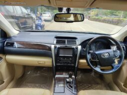 Toyota Camry 2.5 Hybrid full