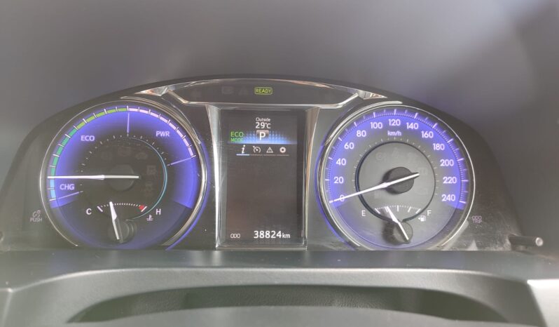 Toyota Camry 2.5 Hybrid full