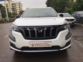 Mahindra XUV700 AX5 DSL AT 7 STR