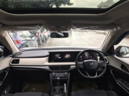 Mahindra XUV700 AX5 DSL AT 7 STR full