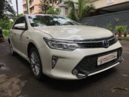 Toyota Camry 2.5 Hybrid full