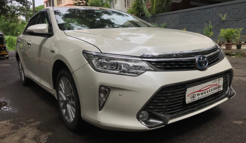 Toyota Camry 2.5 Hybrid full