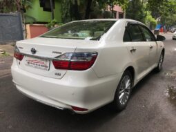 Toyota Camry 2.5 Hybrid full